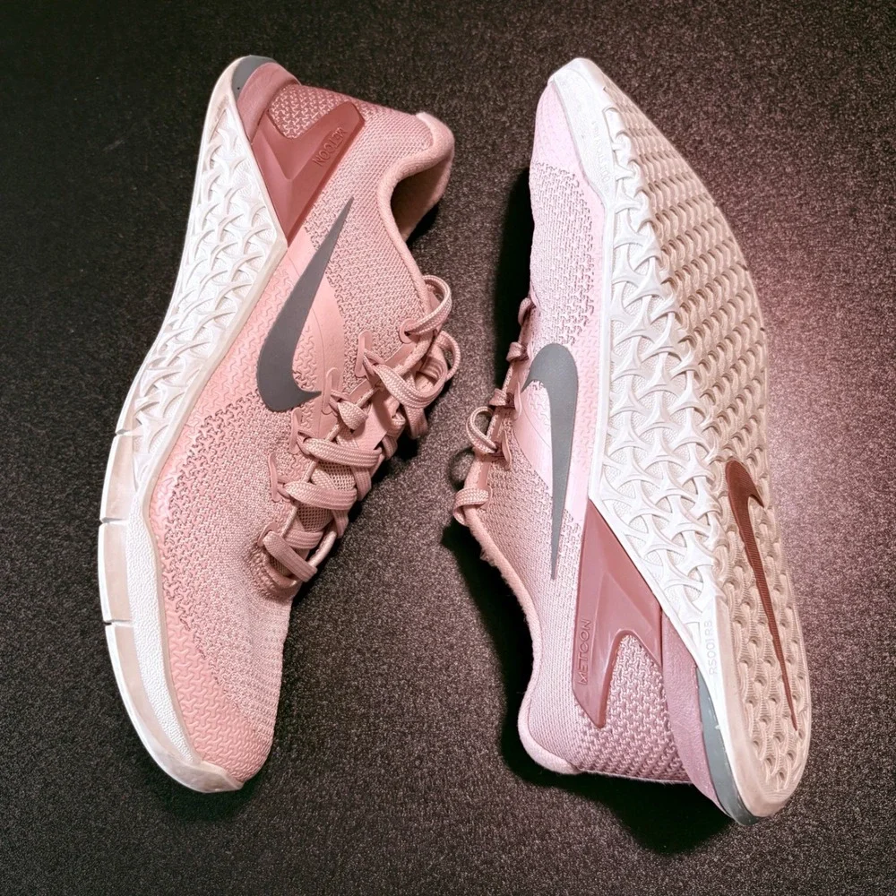 Nike Metcon 4 Shoes Womens 5.5 Pink Cross Training Workout Walking Gym Sneakers
